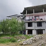Om Hotel
